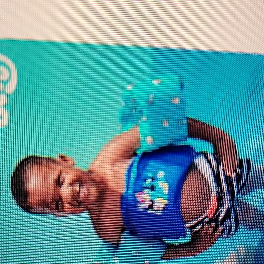 Swim Vest NWT